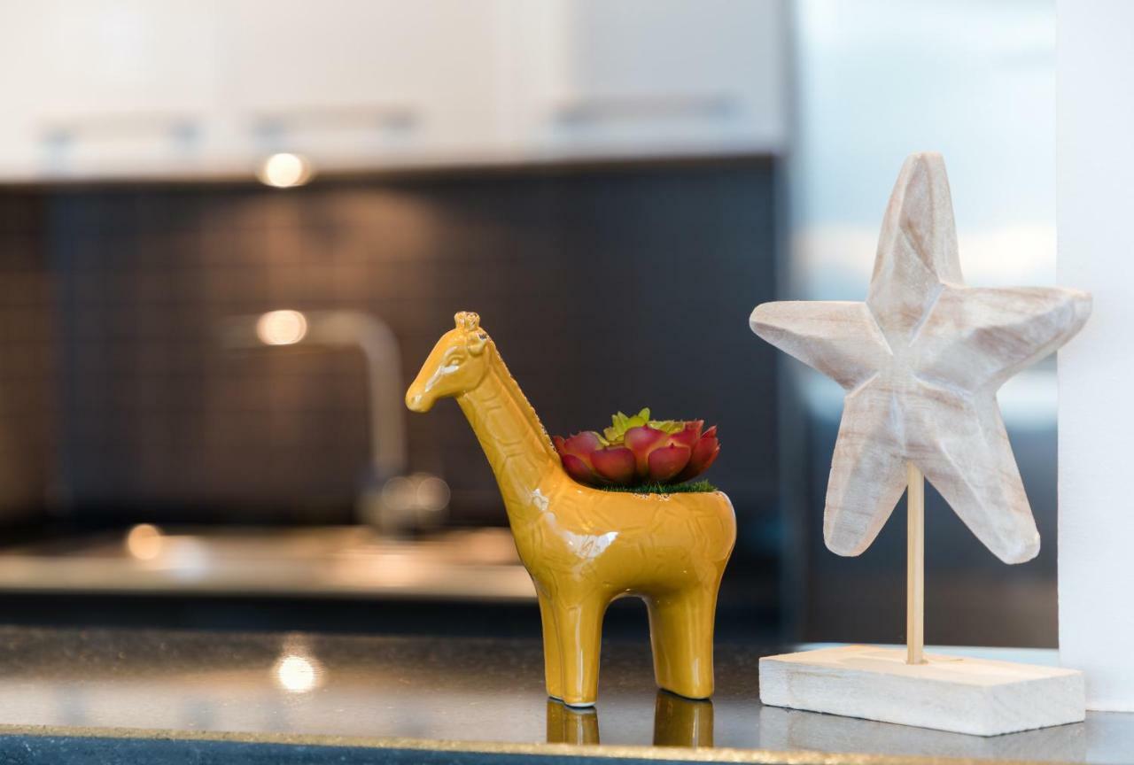Maison Privee - Big, Bright, Luxury Marina Views Apt Next To Beach Dubai Eksteriør bilde